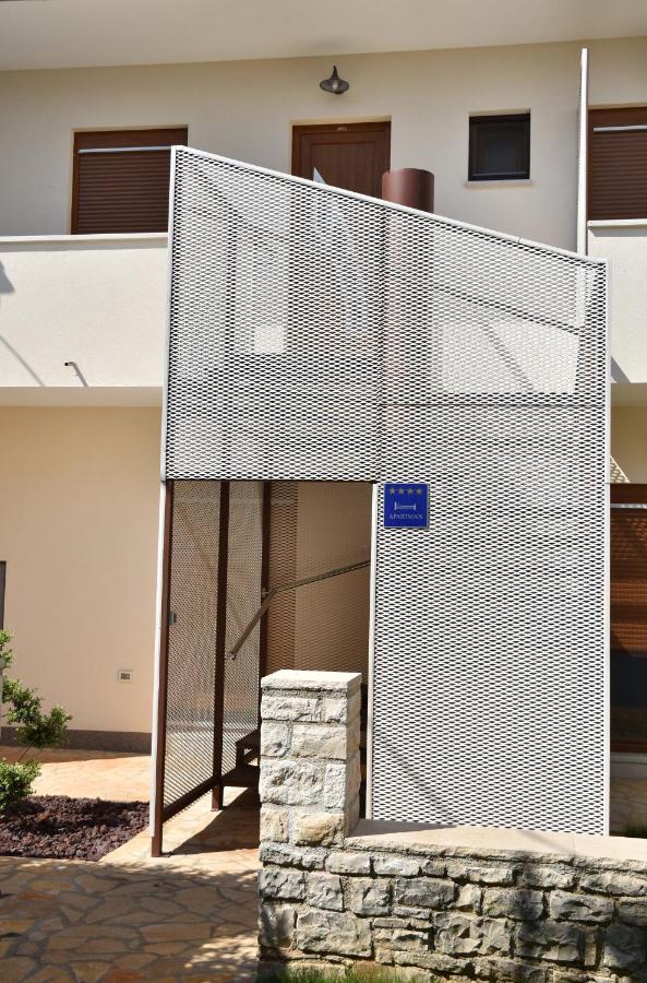 Apartmani Diana Novigrad Istria Exterior foto