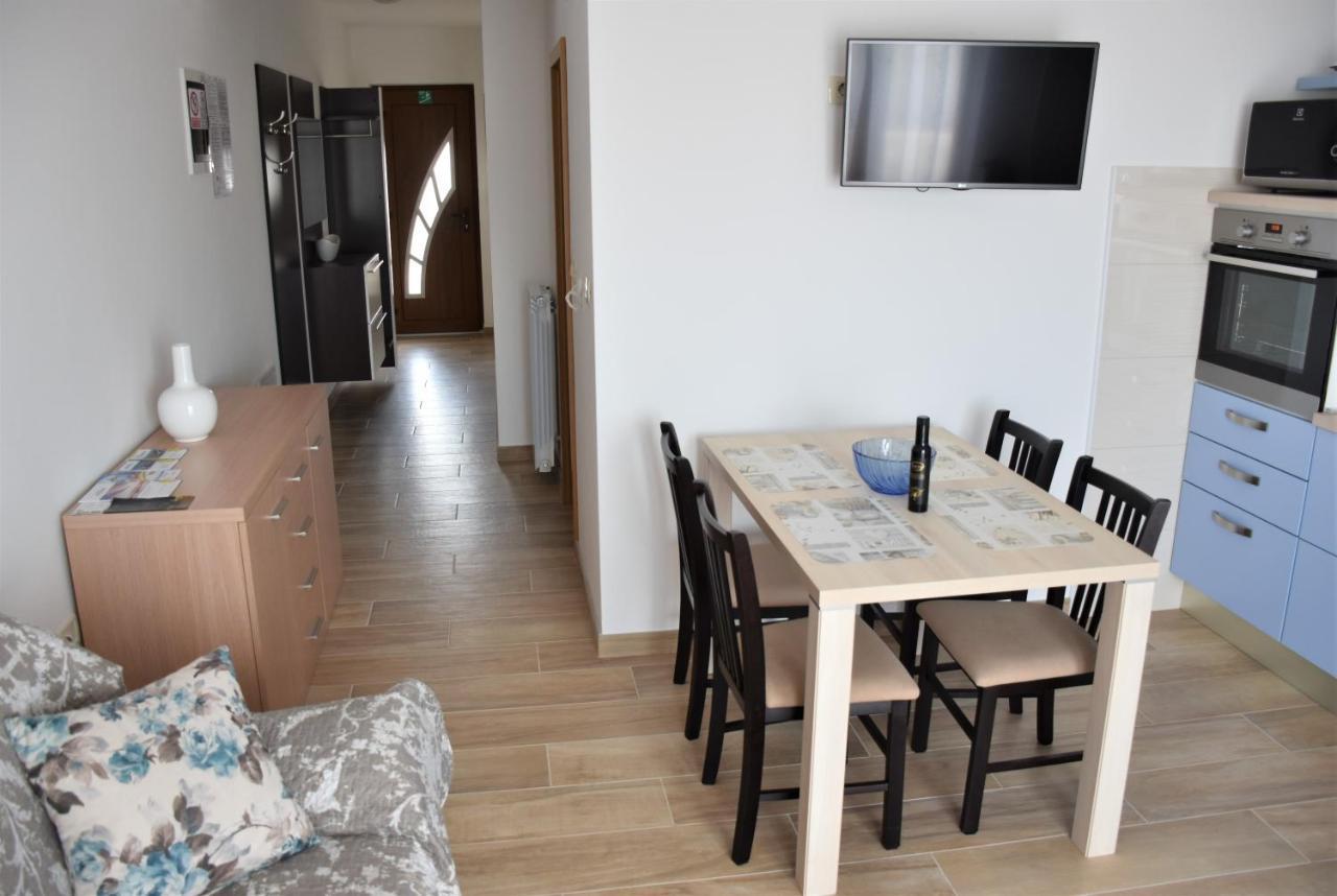 Apartmani Diana Novigrad Istria Exterior foto